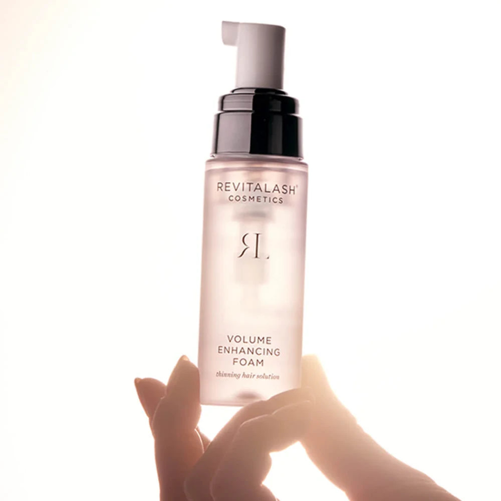 RevitaLash Volume Enhancing Foam leave-in foam voor zichtbaar meer volume